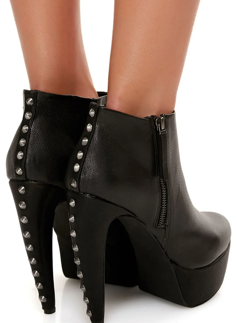 Penny Loves Kenny Keisha Studded Ankle Boot