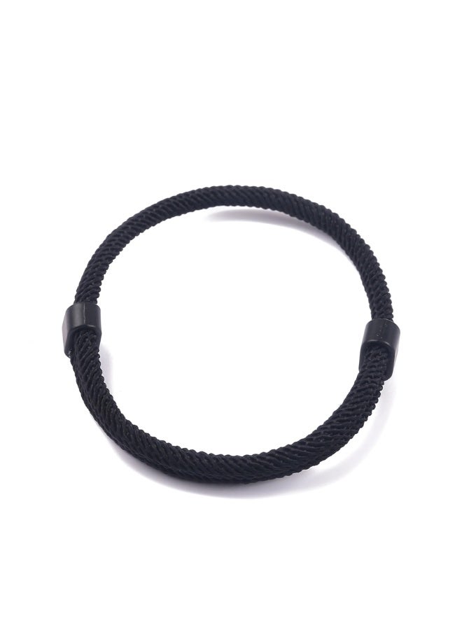 Ligant Fabric Bracelet in Black - Modern Design with a Distinctive Touch - Stylish Unisex Wristband Accessory