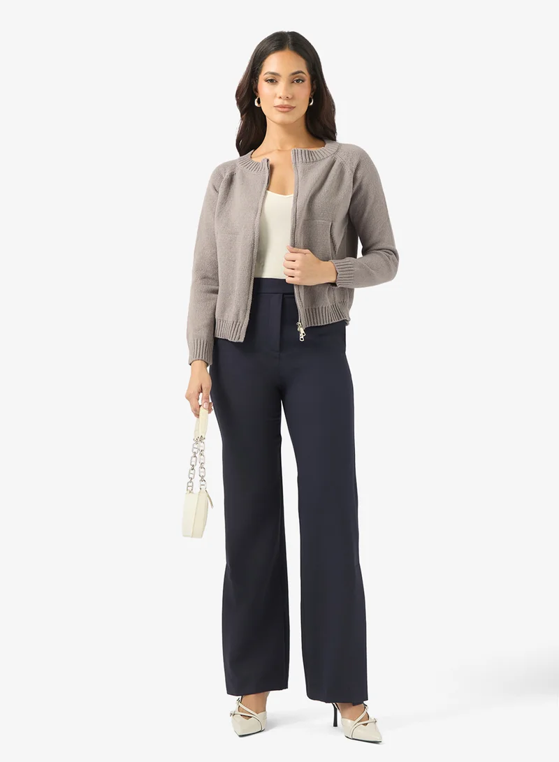 ايلا كارديجان بسحاب أمامي