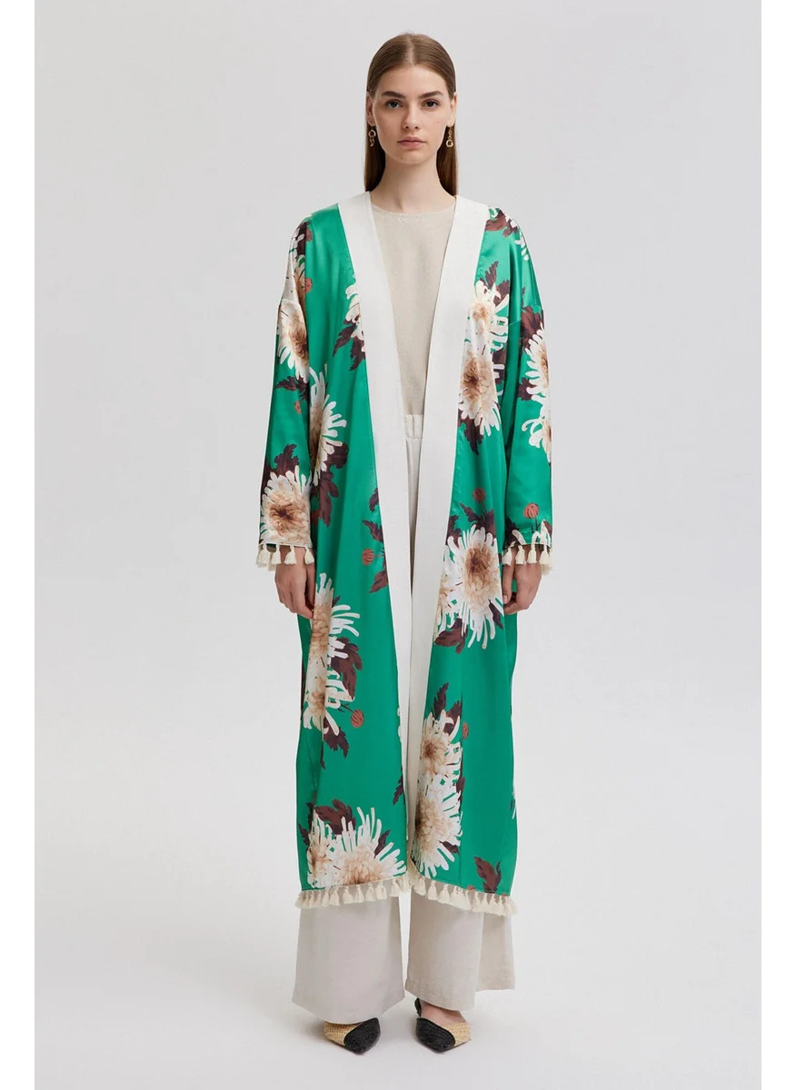 تاتشي Floral Patterned Tassel Detailed Kimono