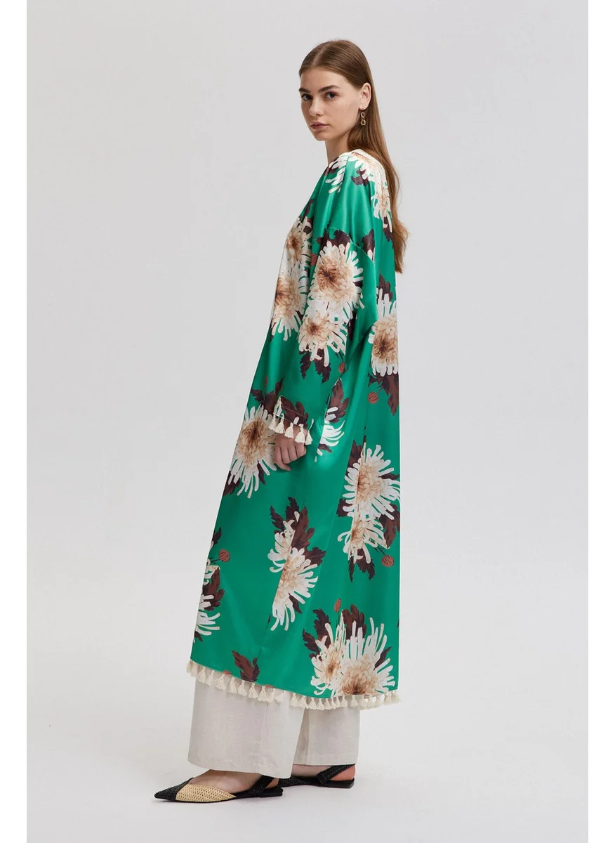 Touche Floral Patterned Tassel Detailed Kimono