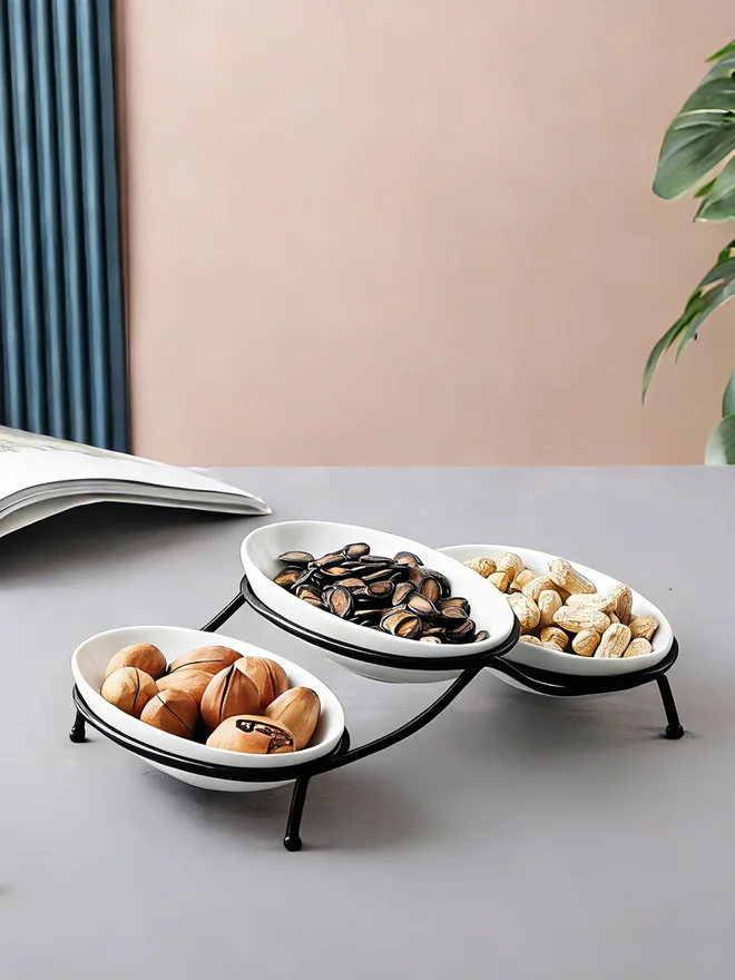 Shallow 3-Piece Oval Serving Bowls with Metal Stand, 18cm