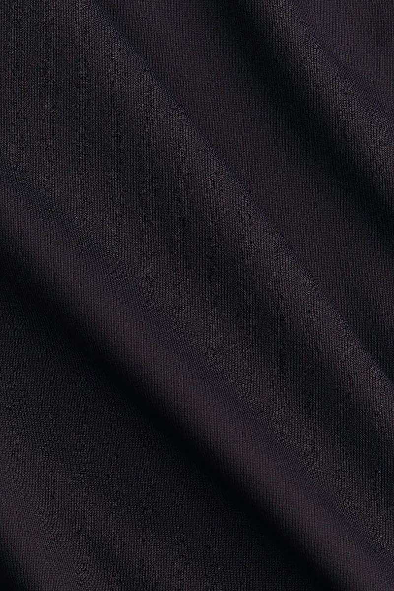 اتش اند ام بلوزة بقبة عريضة من تشكيلة ماما