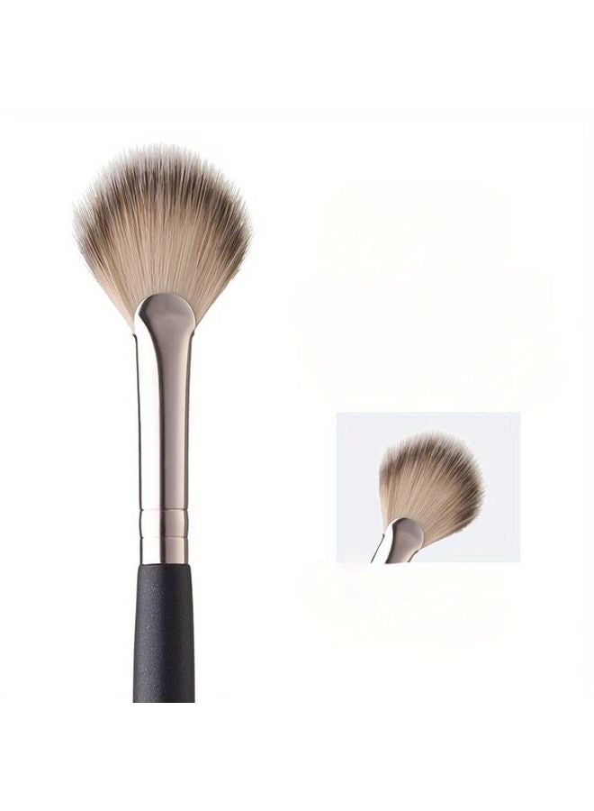 1pc Black Soft Bristle Blush Highlighter Makeup Brush Hypoallergenic Nylon Bristles - Image 1