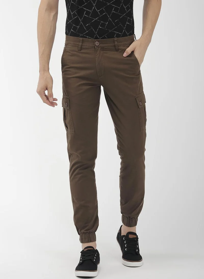 Men Slim Fit Solid Mid-Rise Cuffed Cargos