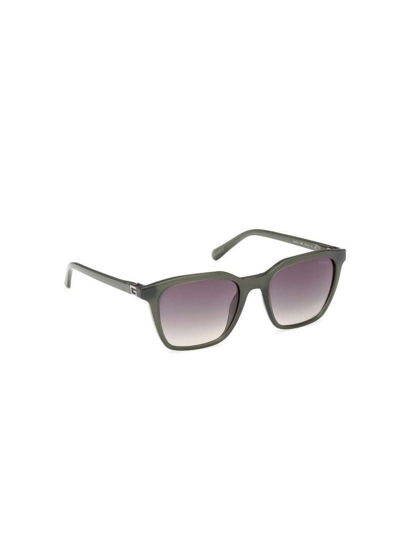 GUESS Plastic Square Full Rim Men Uv Protection Sunglass - Image 3