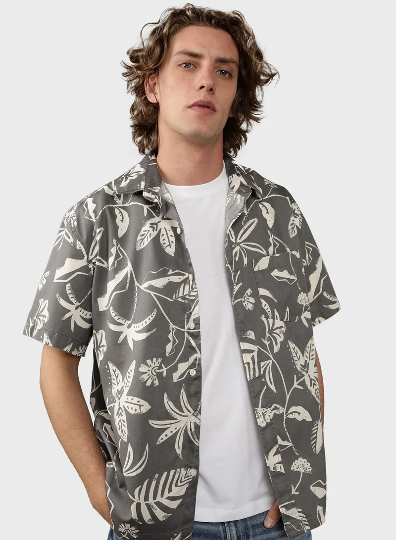 امريكان ايجل Floral Print Regular Fit Print Poolside Shirt