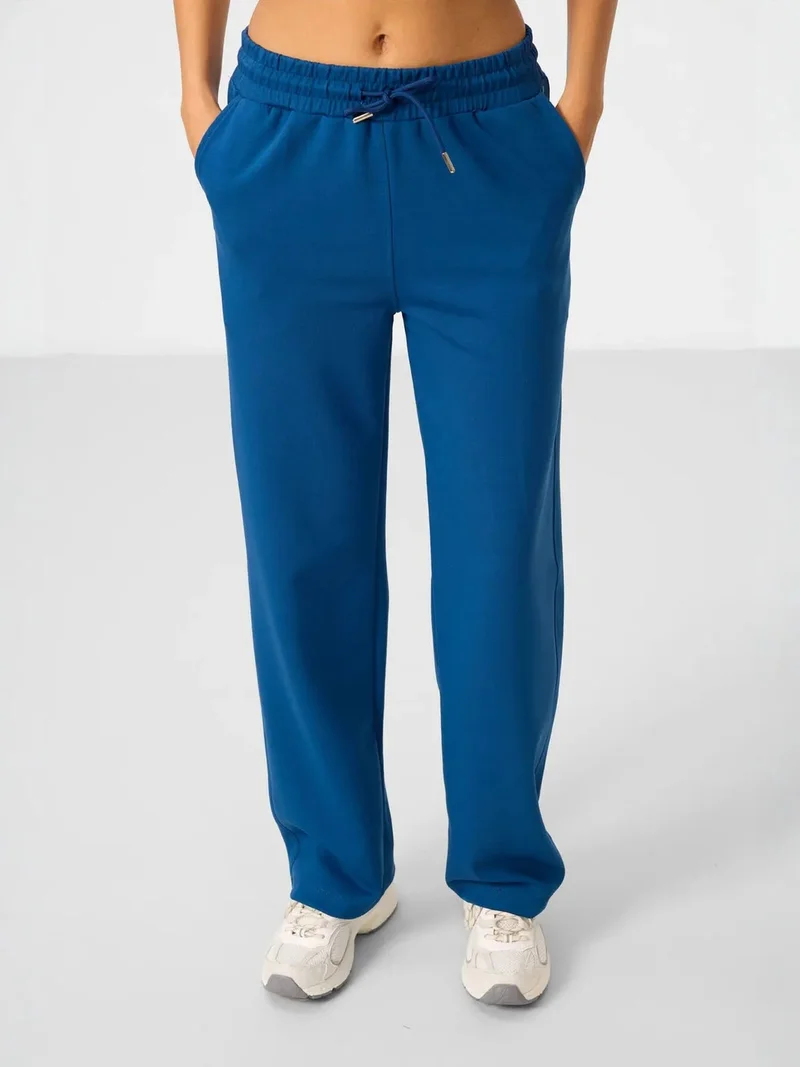 تومي لايف TOMMY Oversized Hooded Sweatshirt And Wide-Leg Pants Set