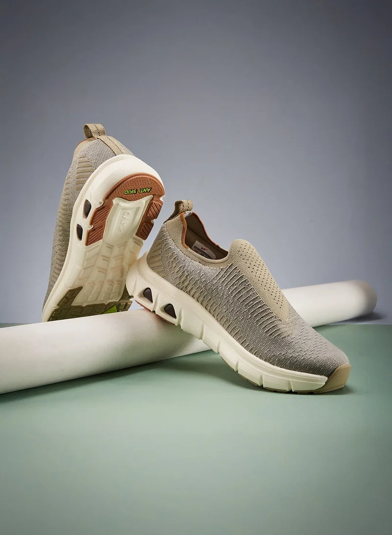 Campus حذاء رجالي رمادي سهل الارتداء