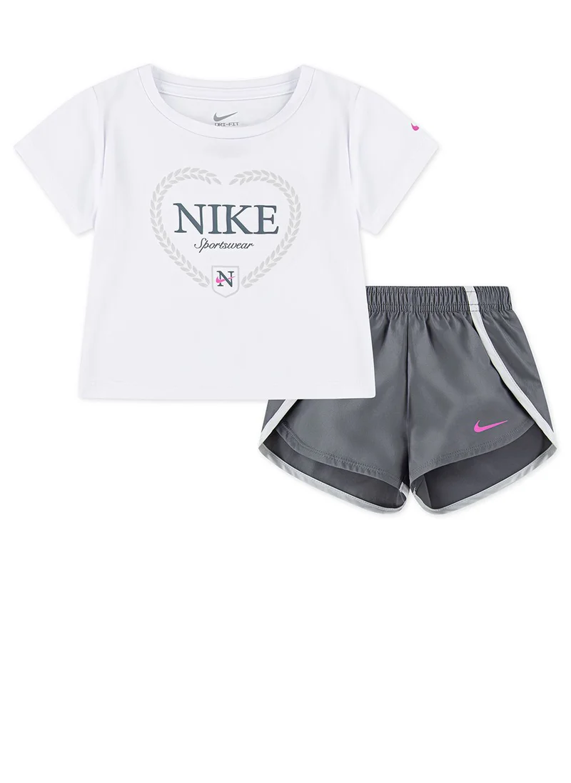 Nike Infant Game Swoosh Match Solid Set