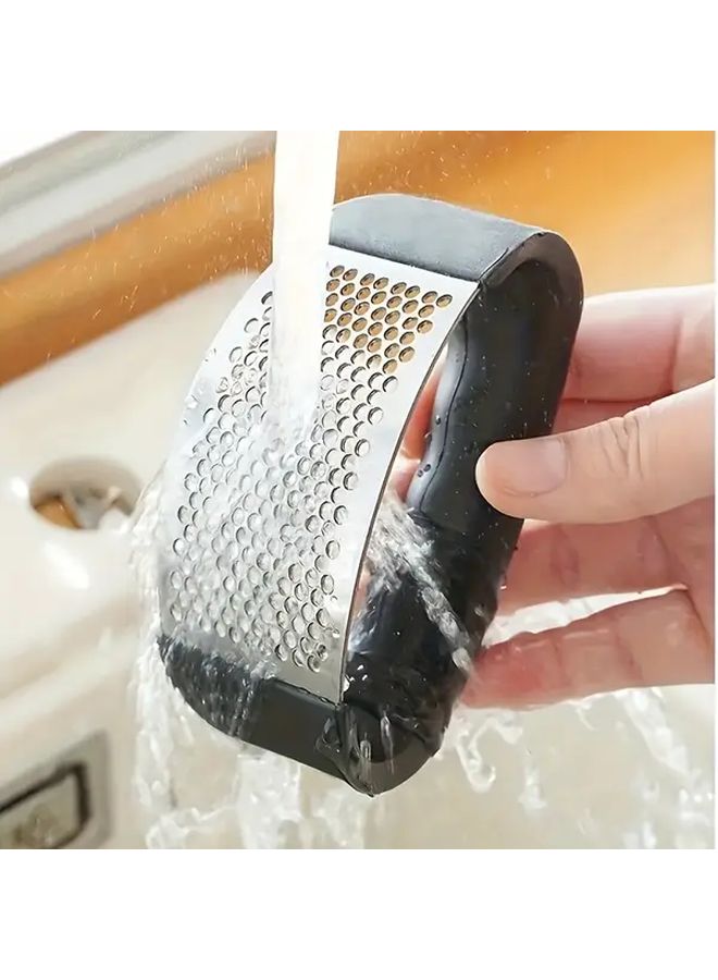 3 Pcs Heart Leaf Manual Garlic Press Ergonomic Ring Design Easy Clean Durable Plastic Garlic Crusher - Image 2