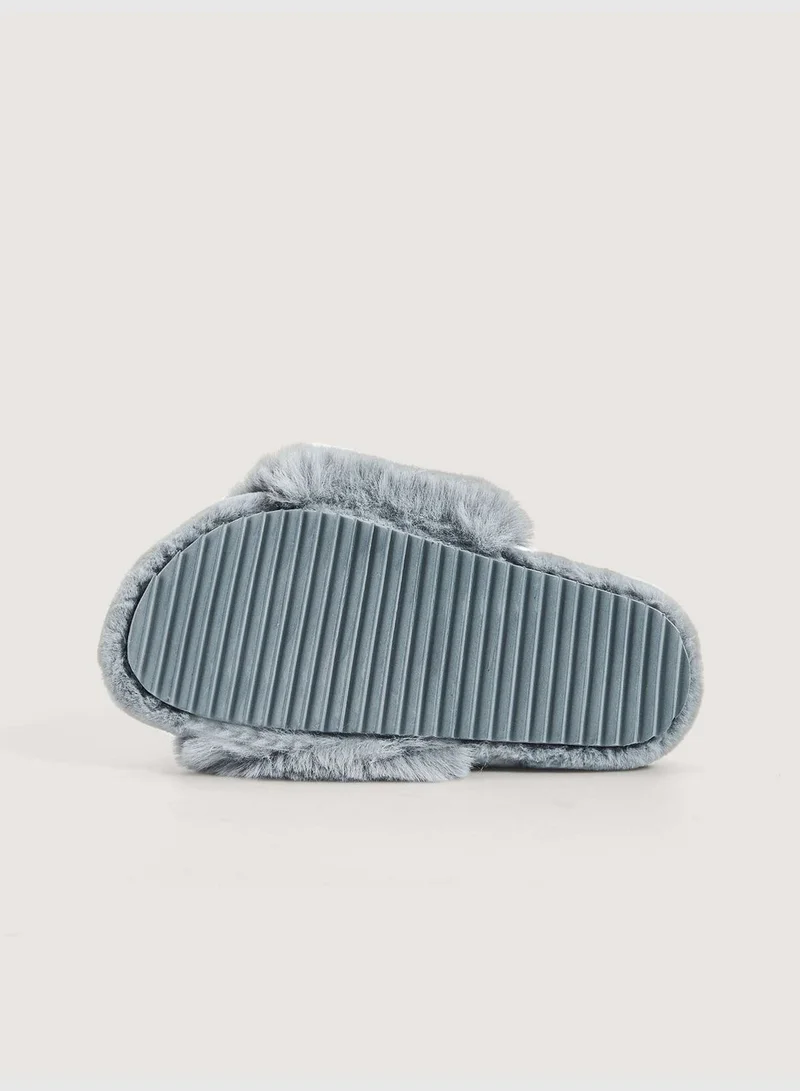 oysho Blue furry slippers