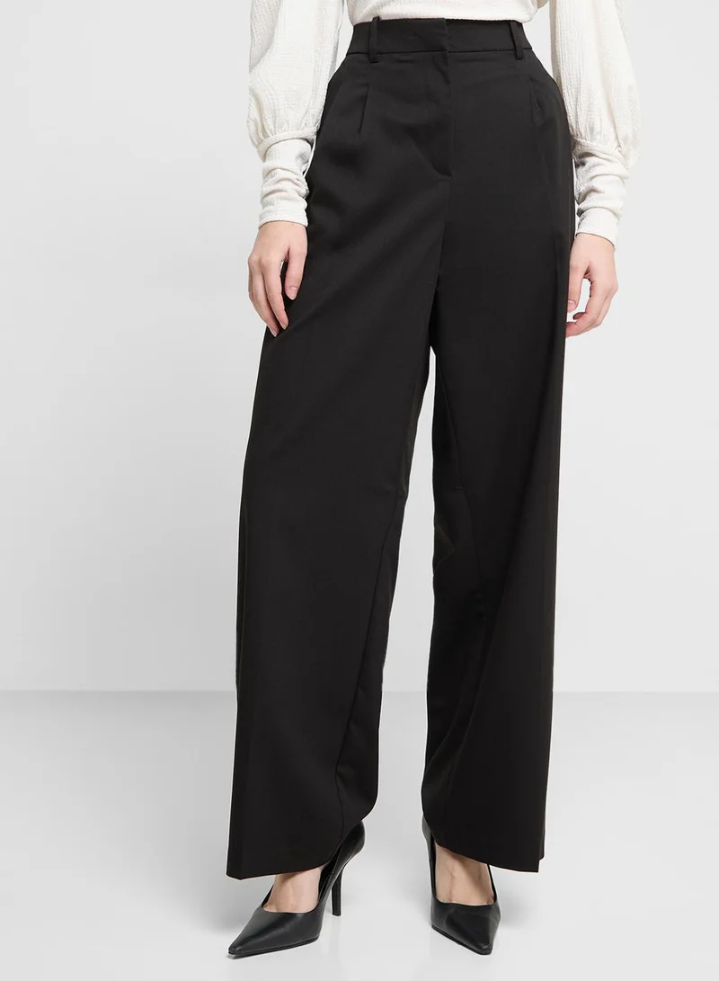 فيرو مودا Mid-Waist Wide Dad Pants 30"