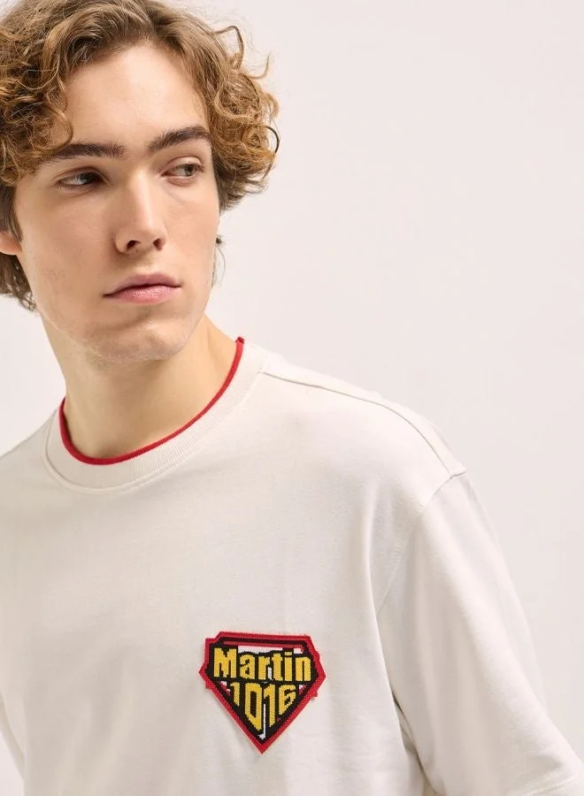 THE BEAR HOUSE  Men's White Oversize Graphic Design Crew Neck T-shirt Perfect For Casual Wear, Gym, Travel, Or Layering Stylish And Versatile Essential For Every Wardrobe for Men | Best Price UAE