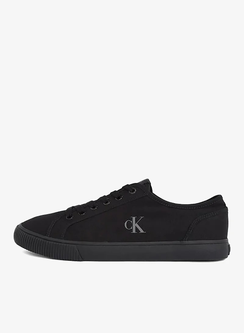 Calvin Klein Jeans ESSENTIAL VULCANISED CANVAS LOW TRAINERS