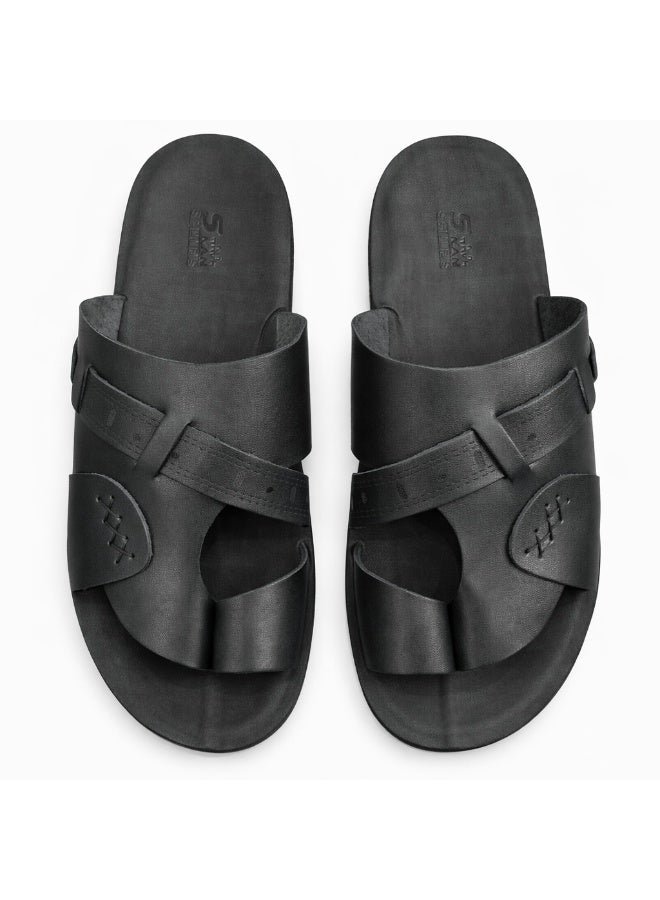 سليبر رجالي جلد أسود – تصميم عصري متعدد الأحزمة بنعل مريح مضاد للانزلاق – مثالي للاستخدام اليومي والصيف - Image 5