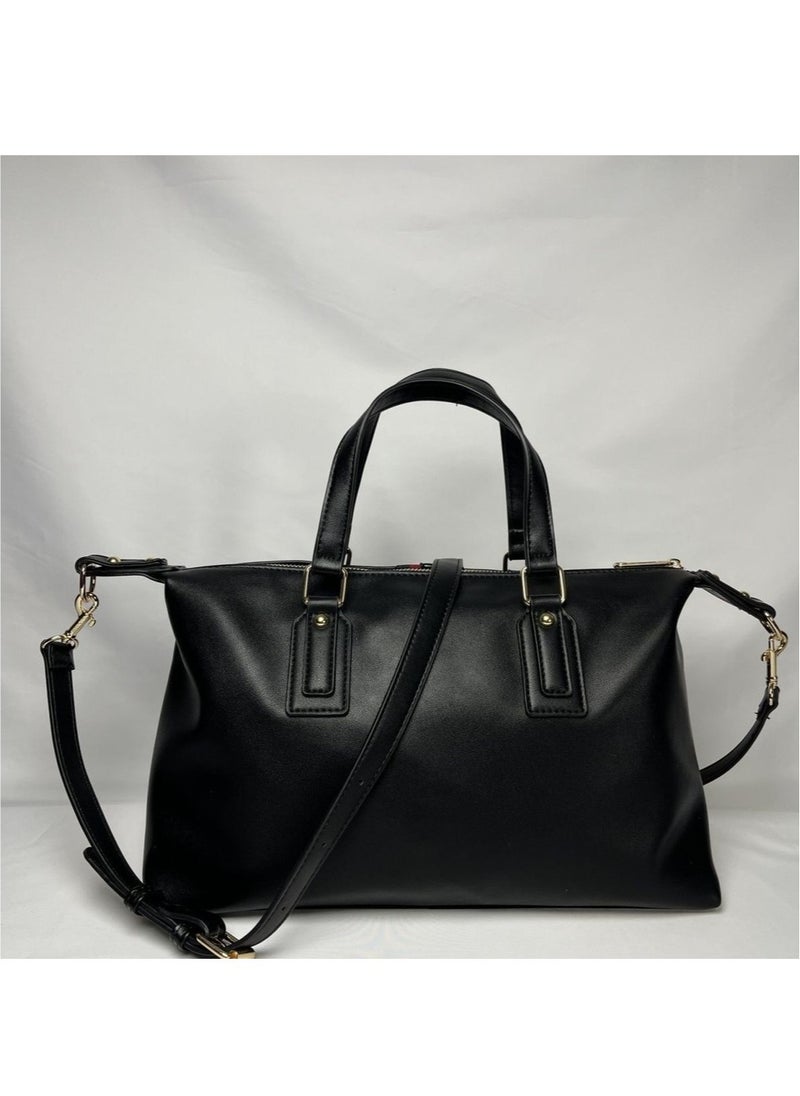 Tommy Hilfiger Plus Tommy Hilfiger Women's Jaden Satchel Crossbody Bag  - Image 4