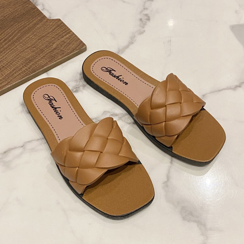 Women'S Summer Cross-Strap Fashionable Flat Sandals Soft Bottom Outdoor Slippers Simple Beach Slippers For Women - Image 1