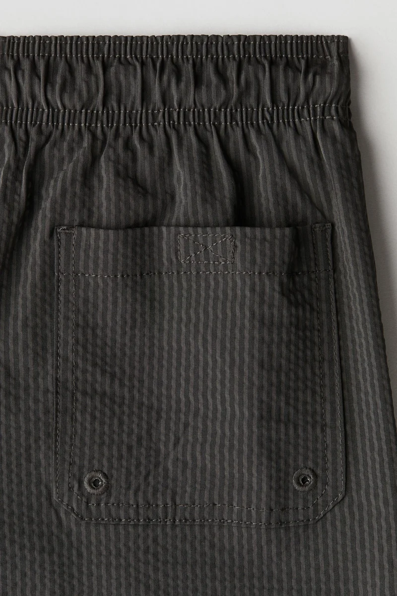 اتش اند ام شورت سباحة سيزاكر