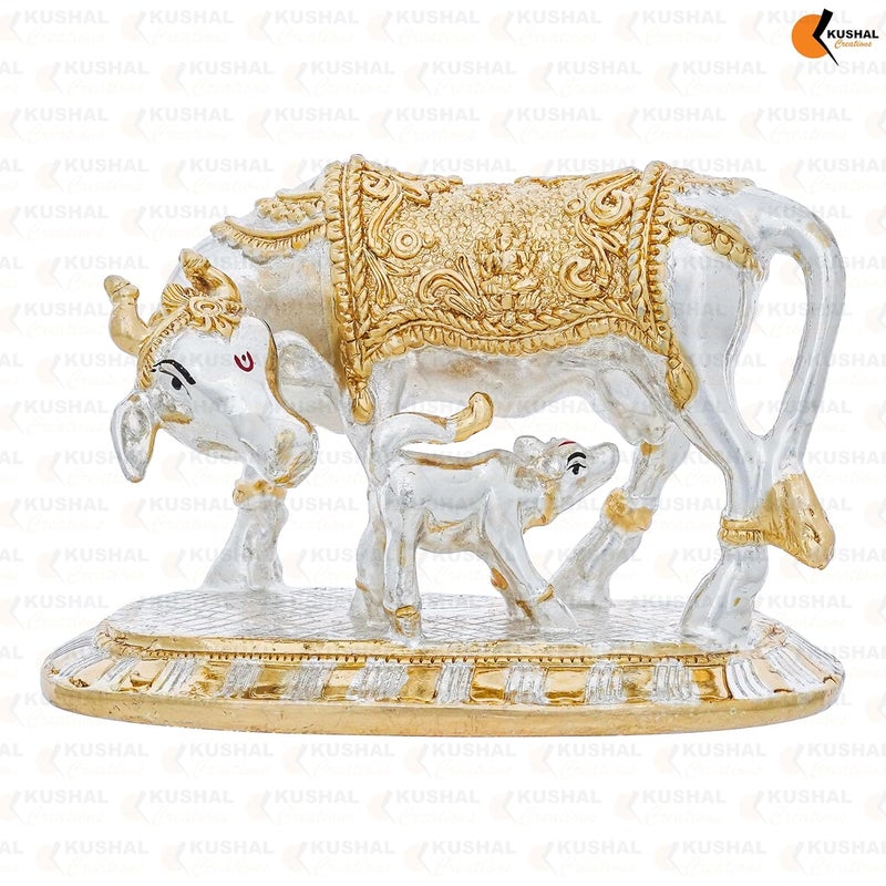 KUSHAL CREATIONS تمثال بقرة وعجل مزخرف من كوشال كريشنز للديكور المنزلي بذهب عيار 24 وفضة مطلية 999 بحجم 35 بوصة - Image 2