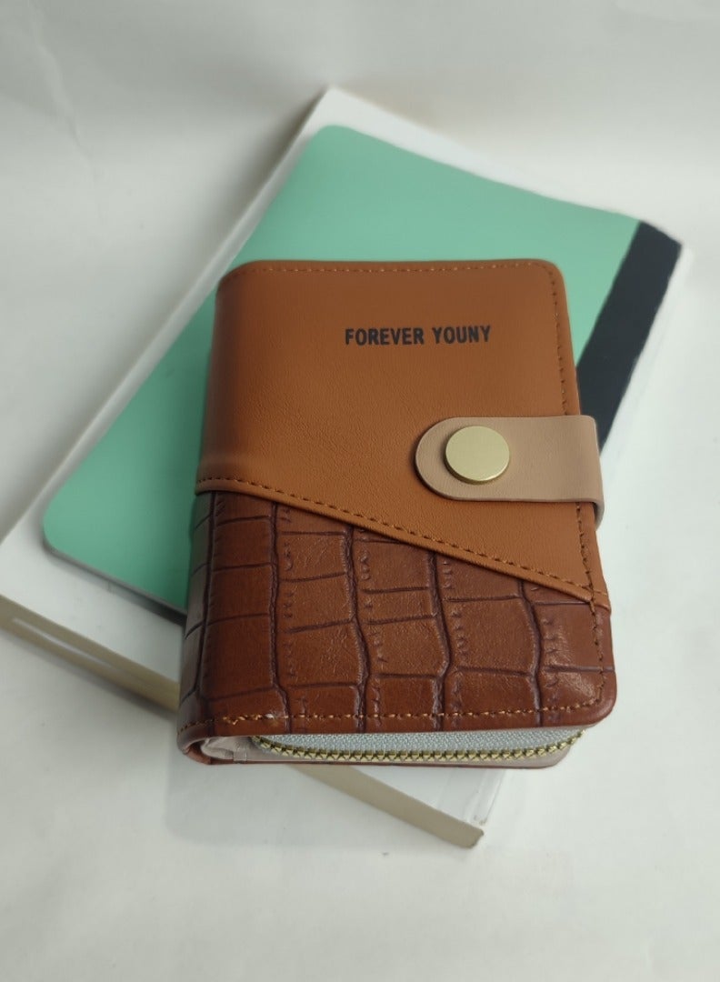 Women's Wallet with Metal Clip and Zipper - Stylish and Modern Design, Multiple Slots for Cash and Cards - Image 2