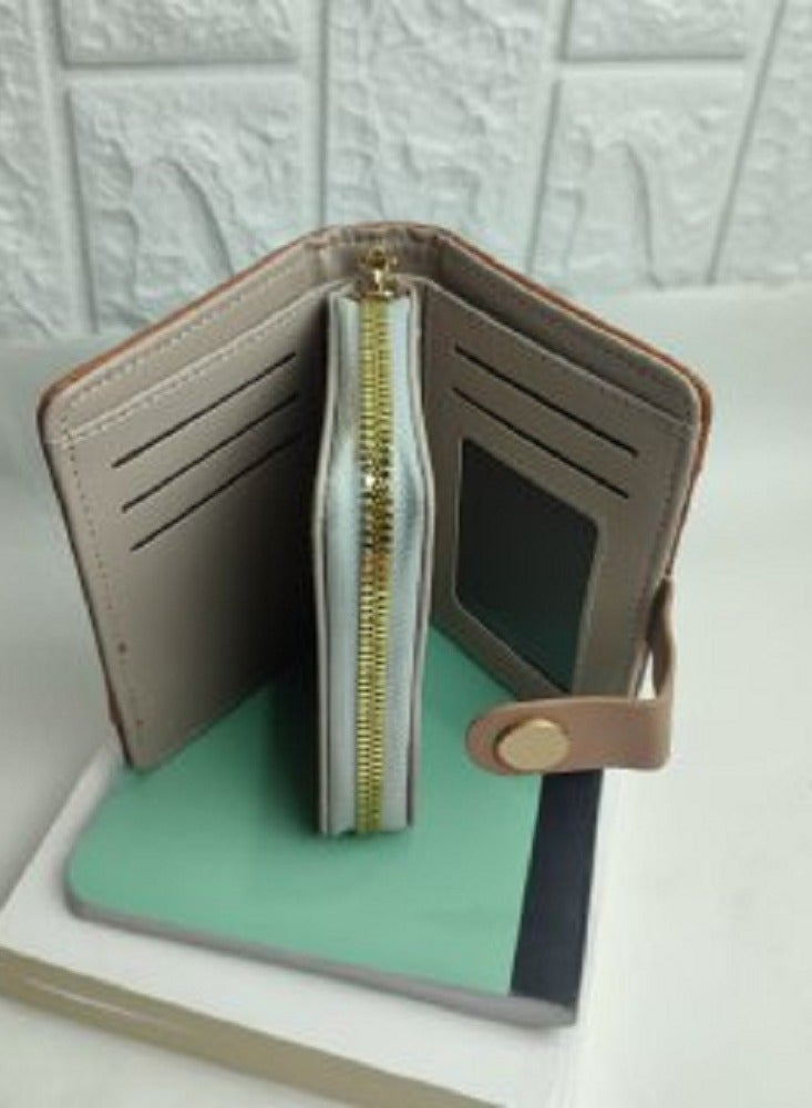 Women's Wallet with Metal Clip and Zipper - Stylish and Modern Design, Multiple Slots for Cash and Cards - Image 4