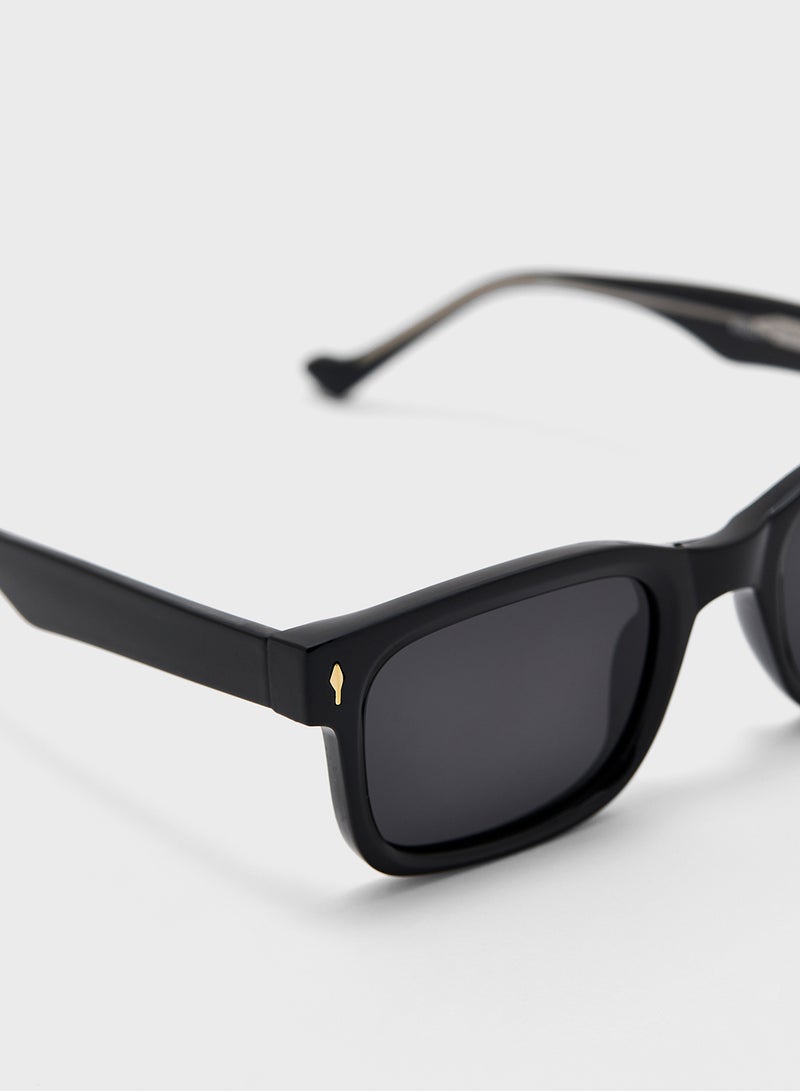 ELLA Polarized Wayfarer Sunglasses  - Image 4