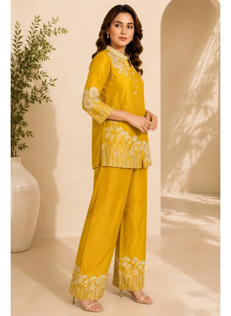 Lehar Women's Yellow Floral Embroidered Kurta & Palazzo Co-Ord Set