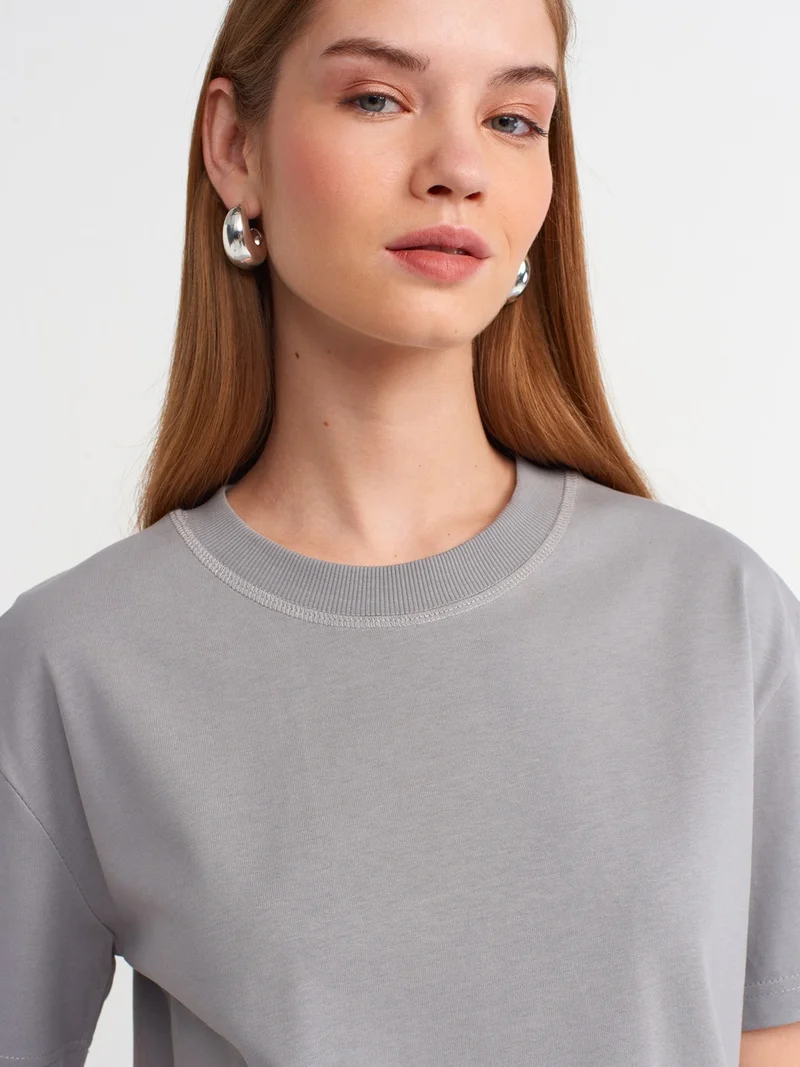 Dilvin 30312 Decorative Stitched Crew Neck Tshirt-Grey