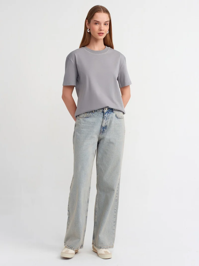 Dilvin 30312 Decorative Stitched Crew Neck Tshirt-Grey