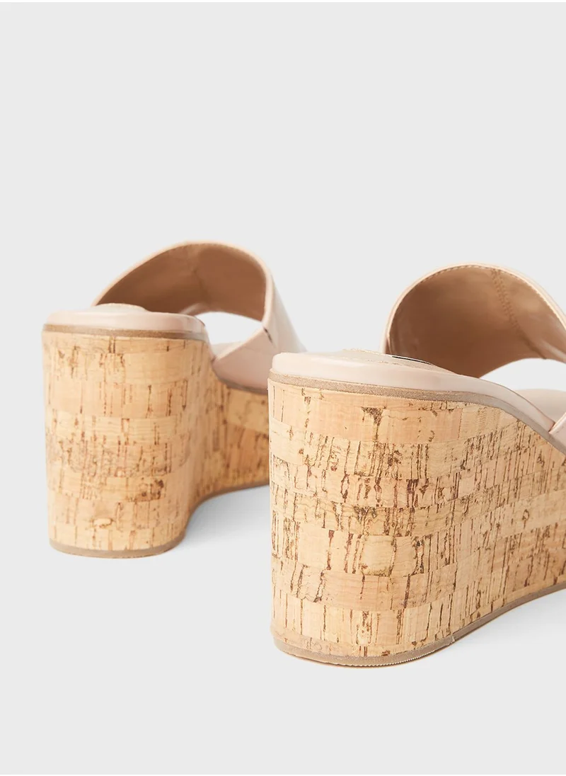 ستيف مادن Desiree Leather Wedge Sandals