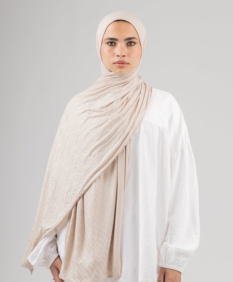 Elegant Lycra Weaveway Scarf — Light Beige