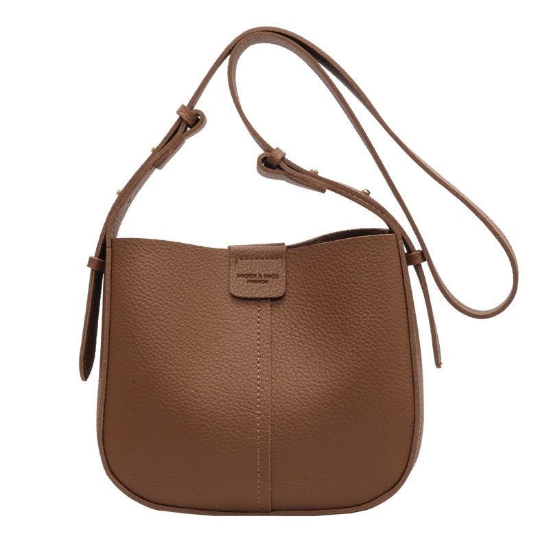 Large Capacity Bag For Women 2023 New Versatile Commuter Underarm Bag Niche Retro Textured Shoulder Messenger Bag