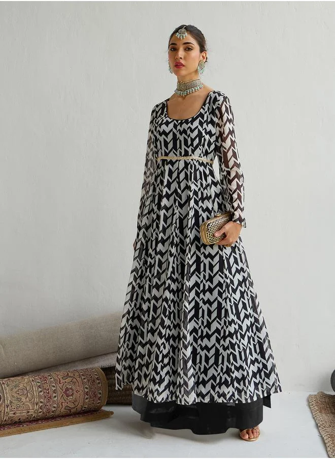 SASSAFRAS All-Over Print Scoop Neck Anarkali Maxi Kurta by Styli