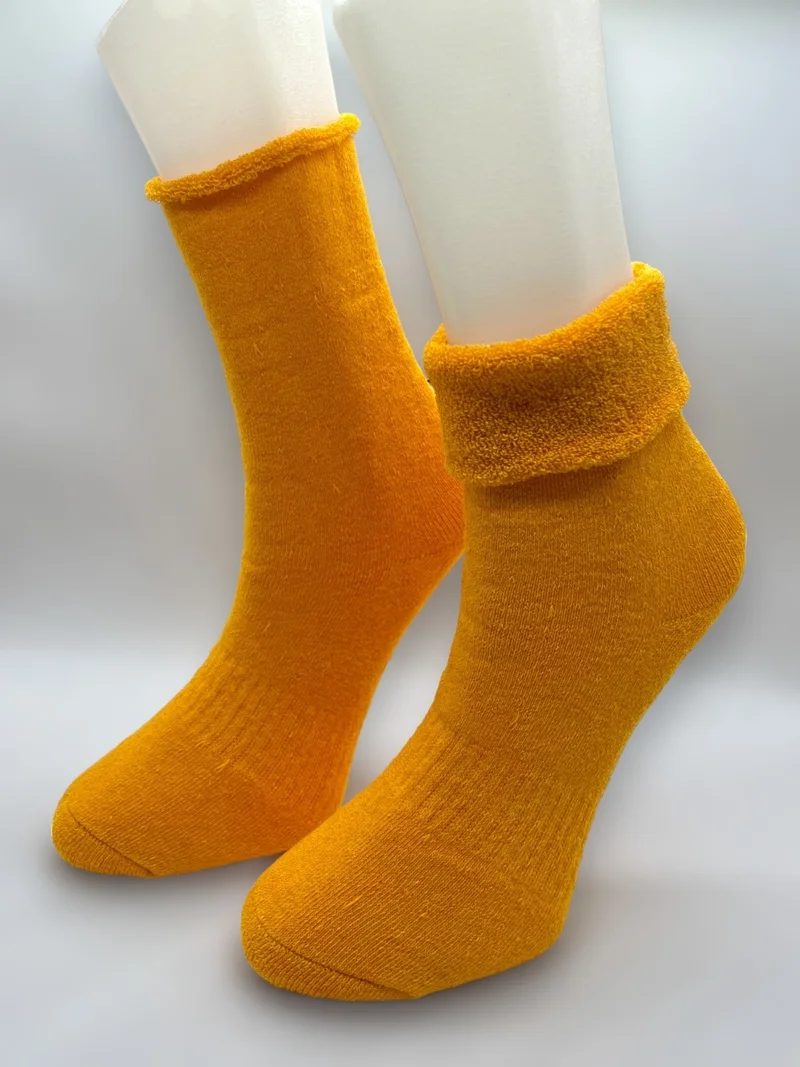 سيهو سوكس 6 Pairs Women's Winter, Thick, Curled, Elastic-Free Thermal Socket Socks - White / Burgundry