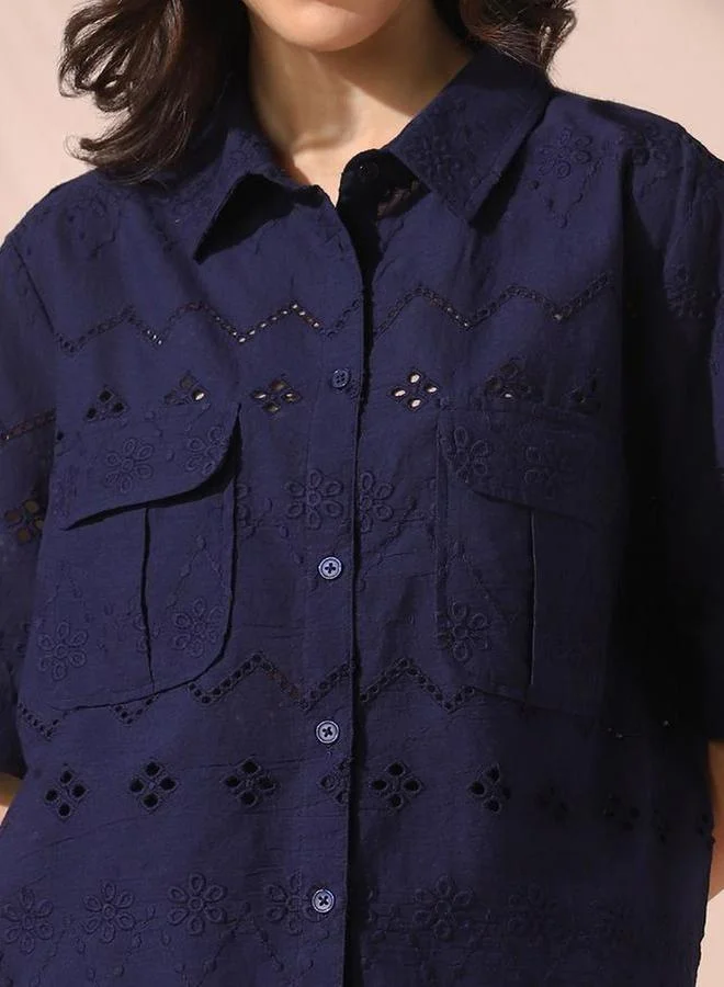 دينيس لينغو طقم منسق من قميص وبنطال بتفاصي شيفلي