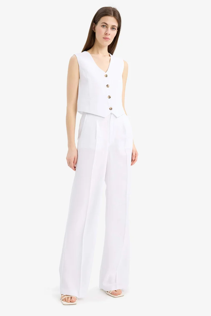 ديفاكتو V Neck Linen Blend White Blazer Vest