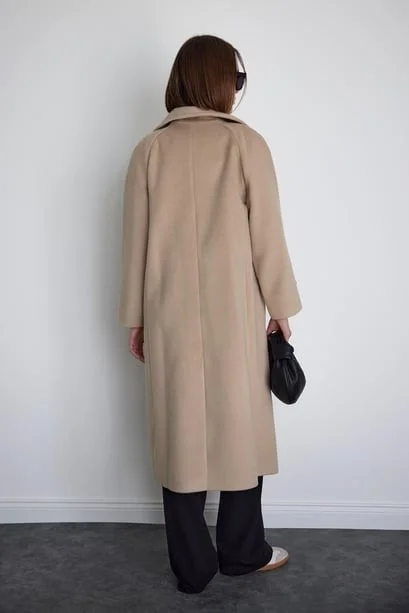 Suud Collection Saud Collection Beige Wide Collar Cashmere Coat