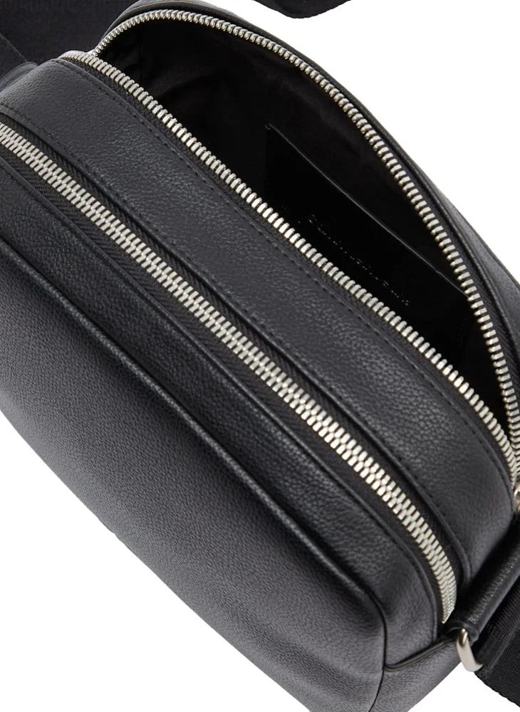 Calvin Klein Jeans Ultralight Deatial Crossbody