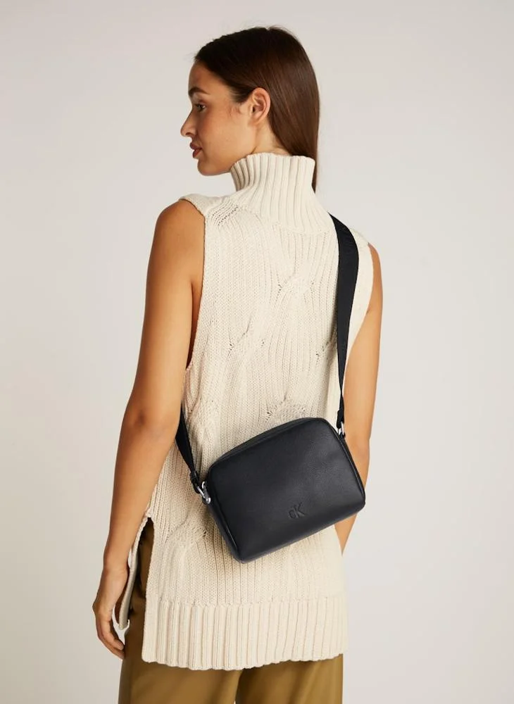 Calvin Klein Jeans Ultralight Deatial Crossbody