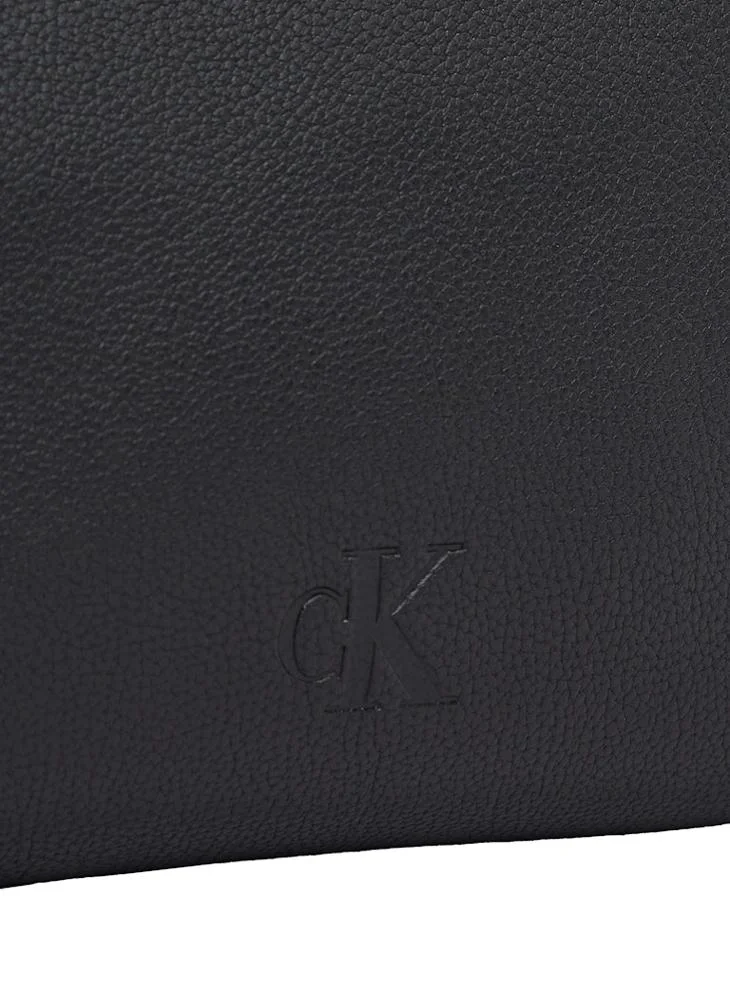 Calvin Klein Jeans Ultralight Deatial Crossbody