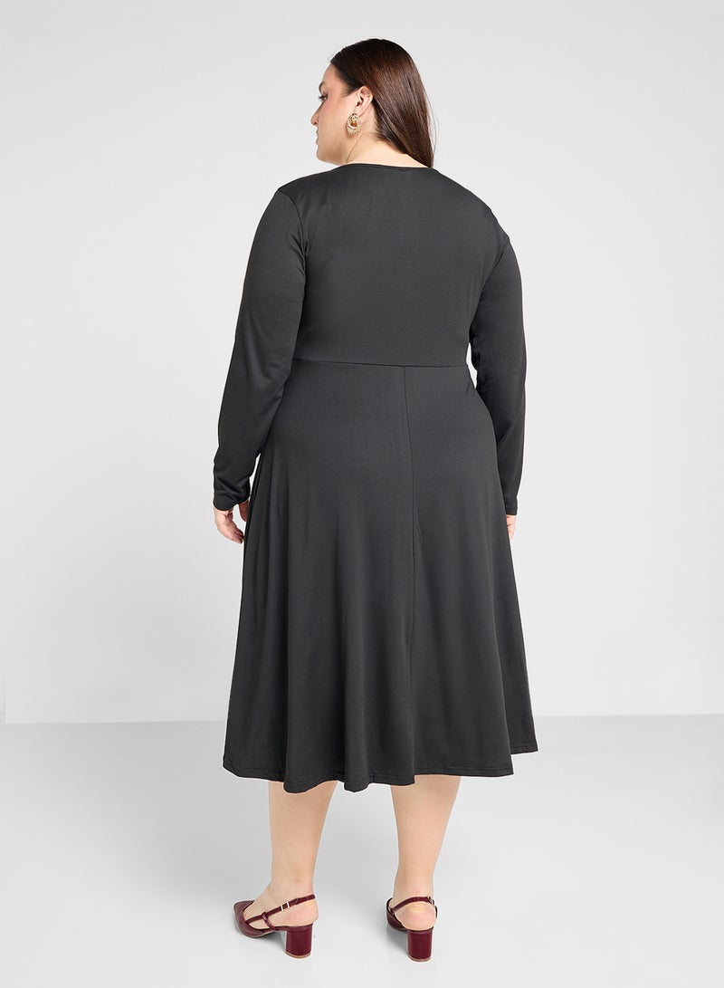 Ginger Plus Classic Wrap Midi Dress - Image 2