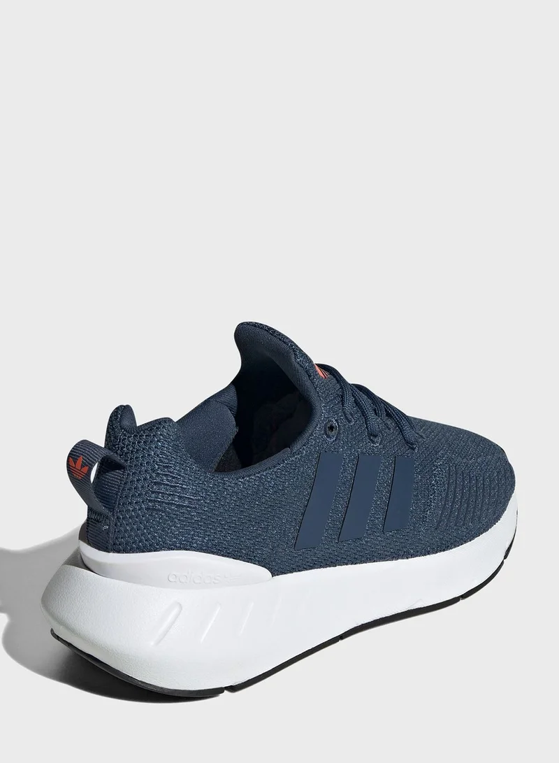 Adidas Youth Swift Run 22