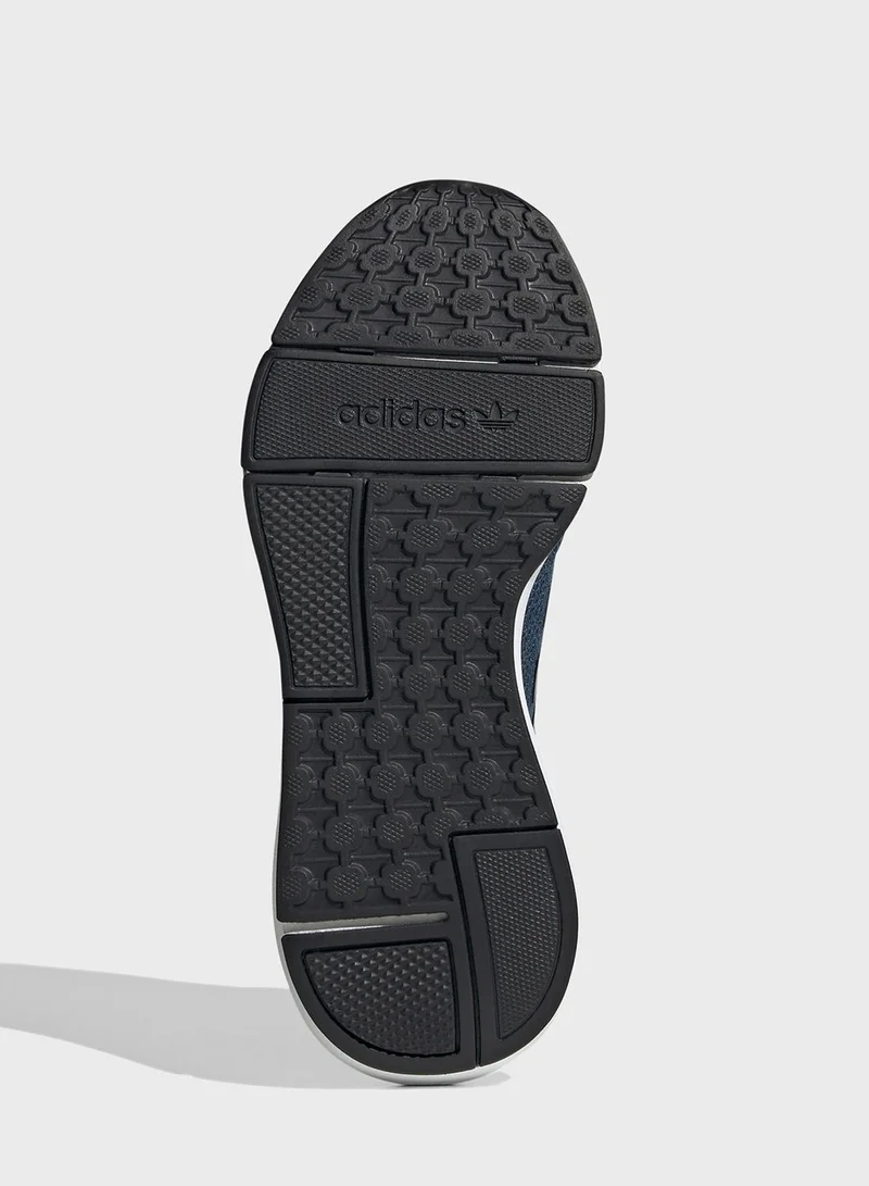 Adidas Youth Swift Run 22