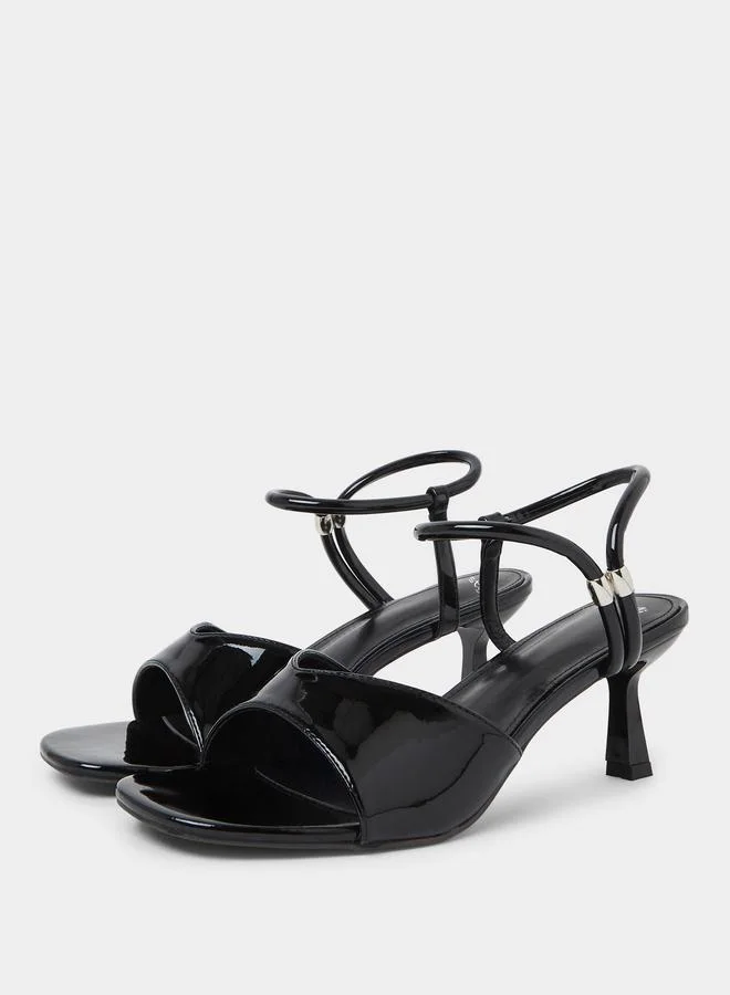 ستايلي Black Patent Strappy Sandals