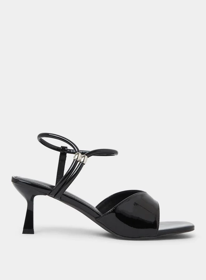 ستايلي Black Patent Strappy Sandals