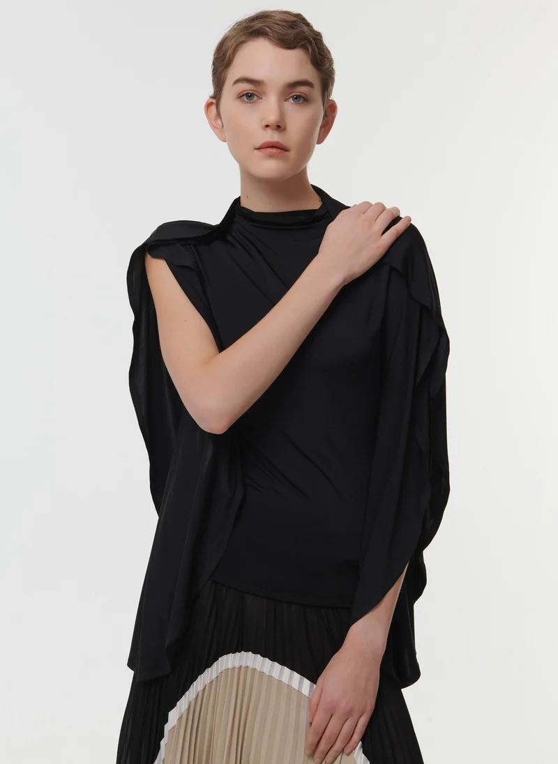 leem Cape Sleeve Fitted Top