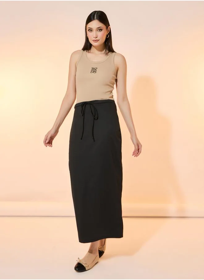 Styli Solid Back Slit Midi Skirt with Drawstring