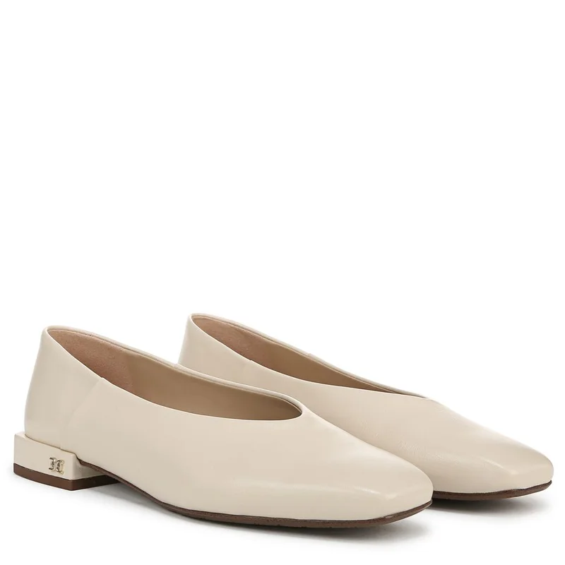 سام إيدلمان حذاء باليرينا مربع الإصبع كيسي