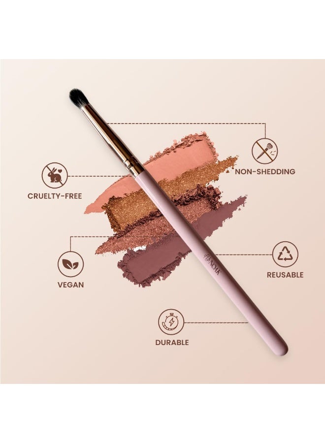 NOAK N104 Eyeshadow Medium Brush | Versatile Makeup Brush for Packing and Blending Eyeshadow | Soft Dense Bristles | Reusable Makeup Brush (NOAK N104) - Image 3